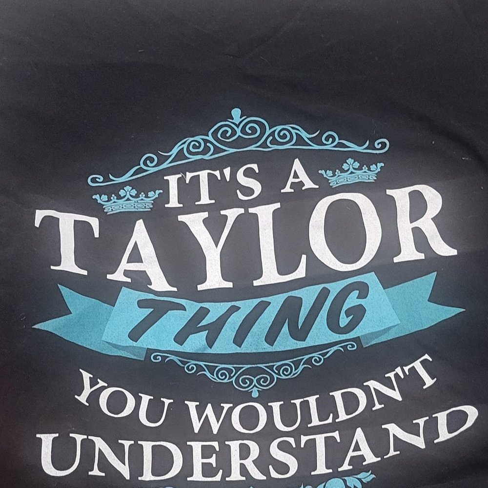 Taylor Swifty V-neck T shirt